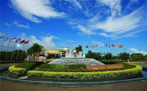 绝望的时候听什么歌好听（绝望的时候听什么歌好听女生）